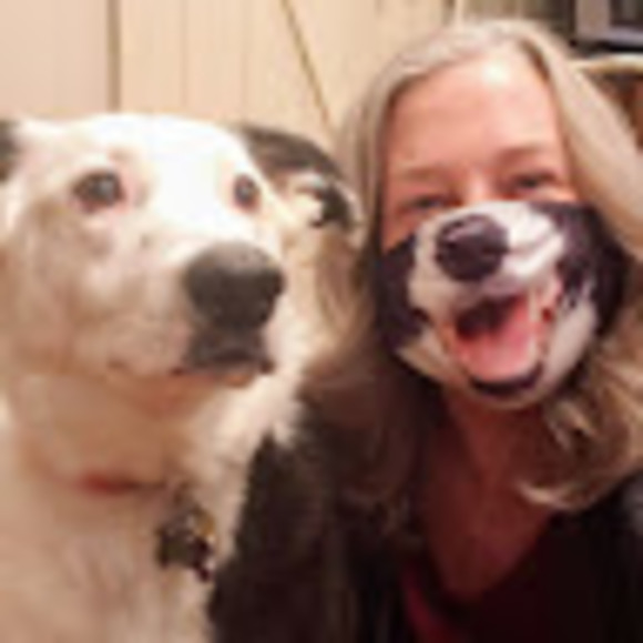 Meet your Posher, Nicole - Picture 1 of 1